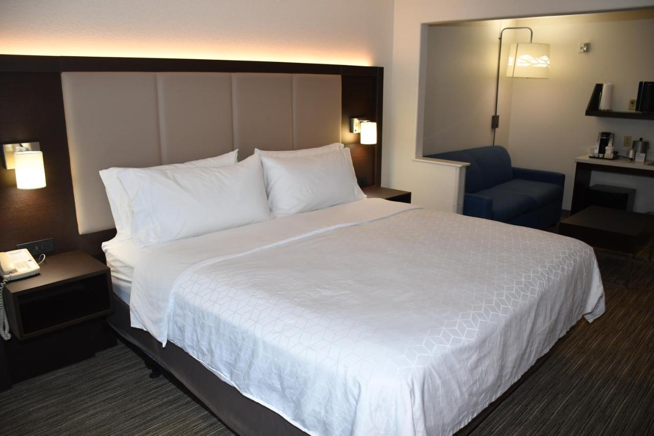 Holiday Inn Express Hotel & Suites Evanston By Ihg מראה חיצוני תמונה