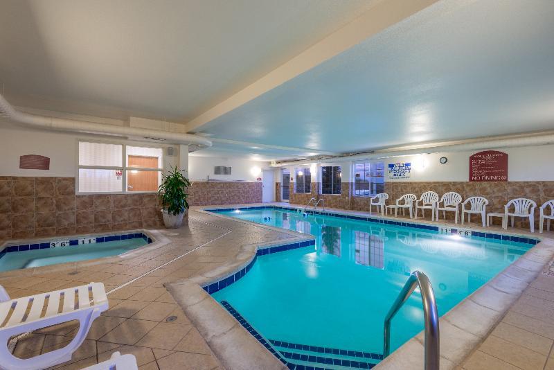 Holiday Inn Express Hotel & Suites Evanston By Ihg מראה חיצוני תמונה