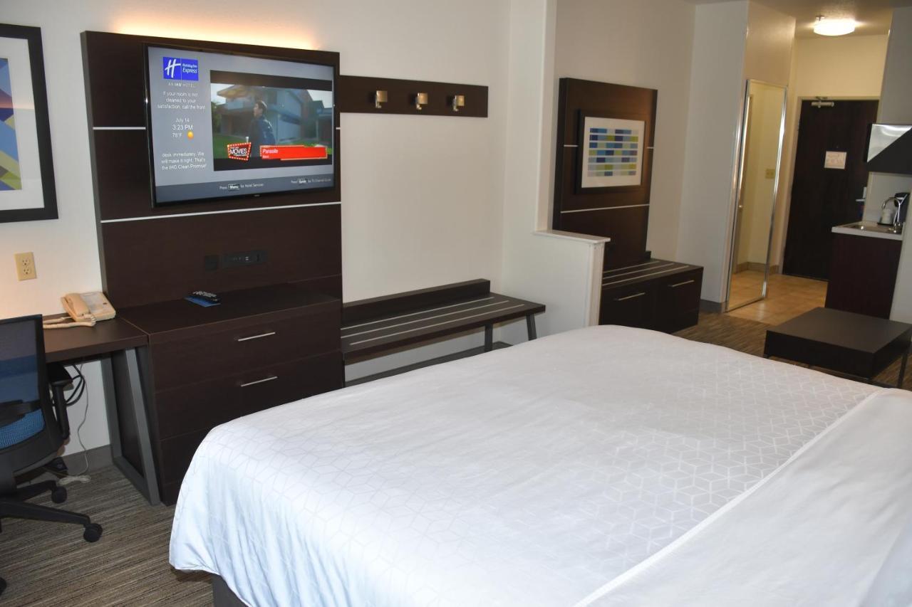 Holiday Inn Express Hotel & Suites Evanston By Ihg חדר תמונה
