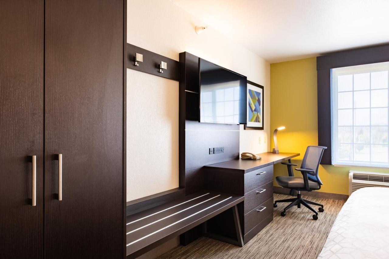 Holiday Inn Express Hotel & Suites Evanston By Ihg מראה חיצוני תמונה