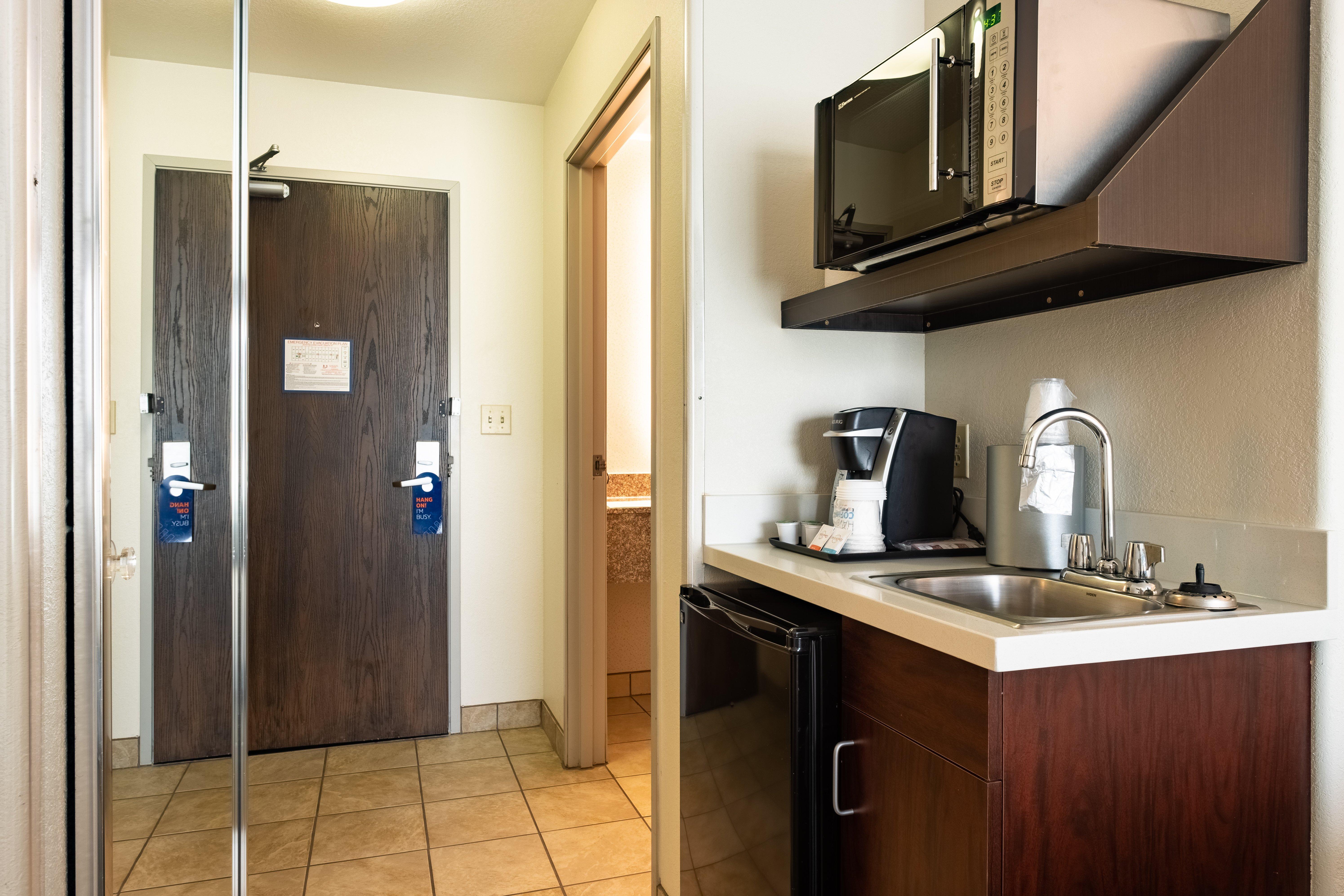 Holiday Inn Express Hotel & Suites Evanston By Ihg מראה חיצוני תמונה