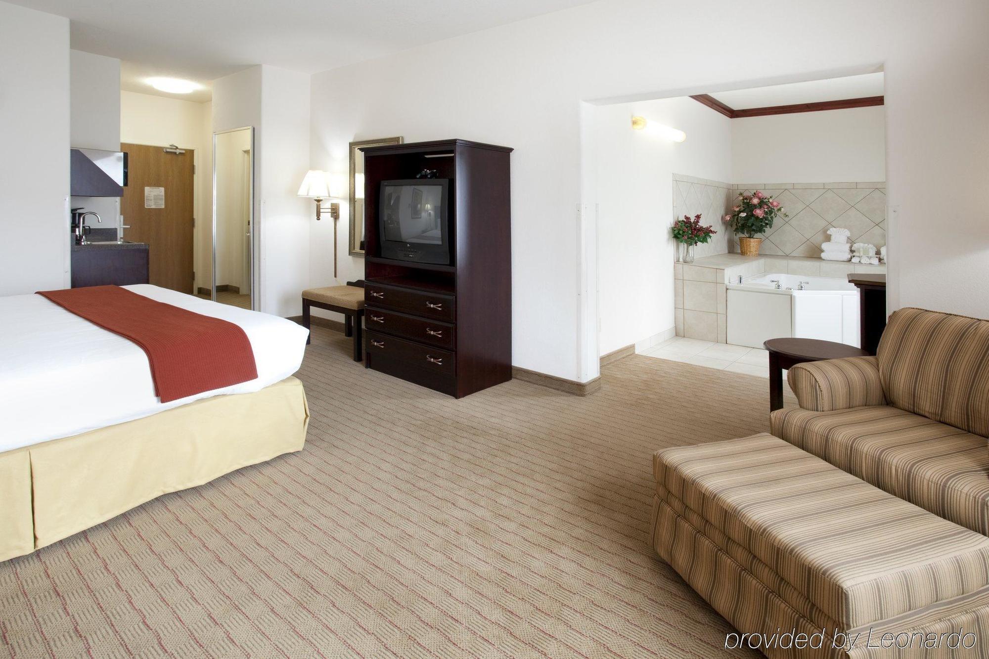 Holiday Inn Express Hotel & Suites Evanston By Ihg חדר תמונה